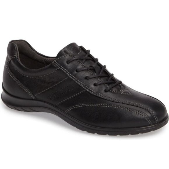 Ecco Sky Lace-Up Leather Sneaker in Black - Picture 14 of 16